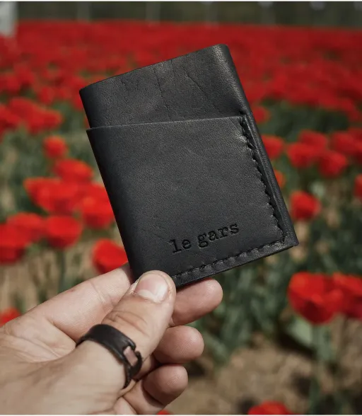 Black Gaspé cardholder