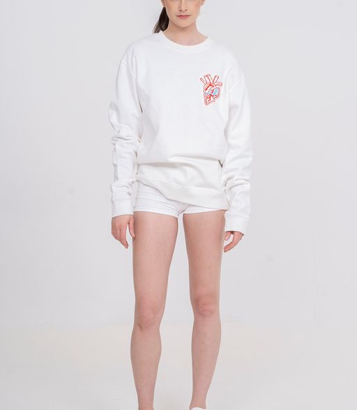 White Crewneck with a Small Heart Embroidered