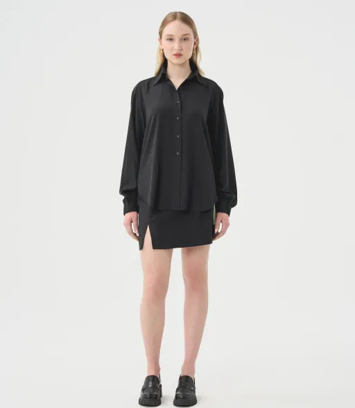 Loose masculine shirt