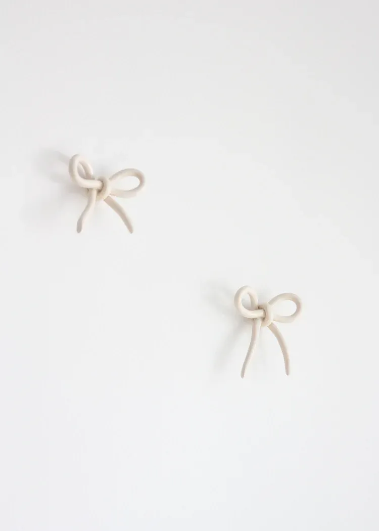 Annette and Madeleine's Bow Hooks