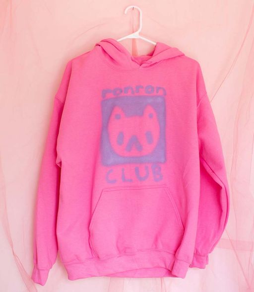 Hoodie ronron.club peinturé en aérosol