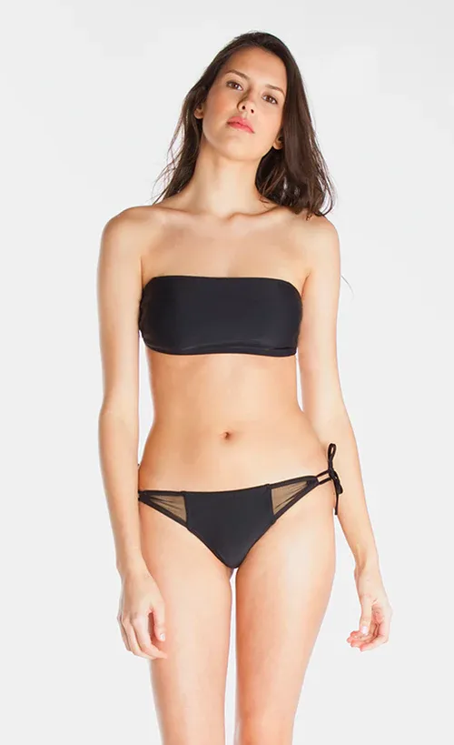 MARINA – Bikini top in Black and Mesh