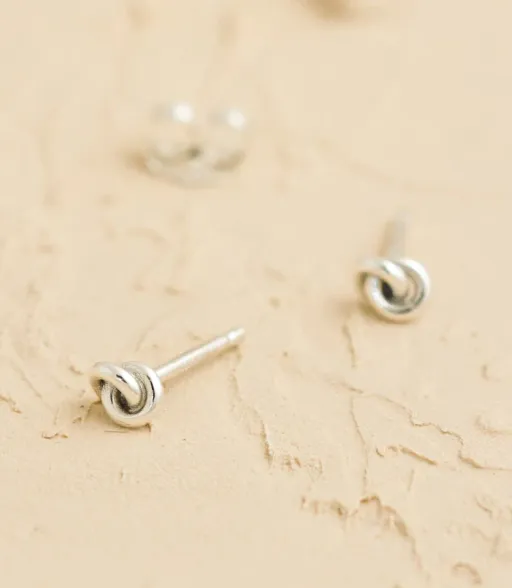 Boucles d'oreilles noeud – Argent sterling