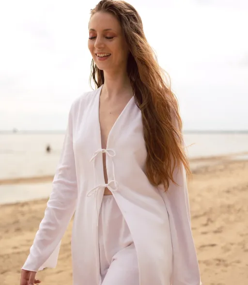 Oma - Flared sleeves blouse